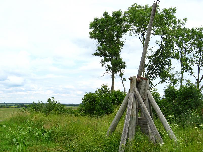 Lihula ordulinnus ja m�is